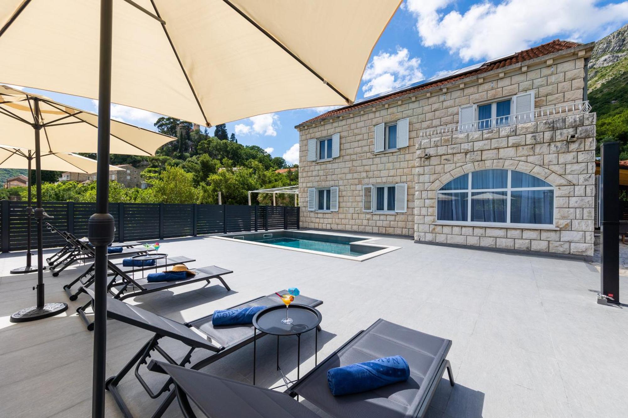 Nono Villa *